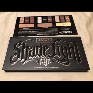 Kat Von D Shade and Light Eye palette
